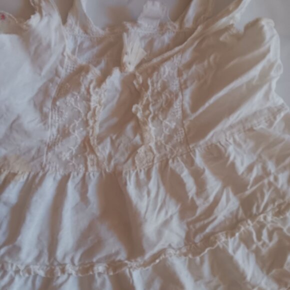 Vintage Infant Baby Dress 1T 18m White Tiered Sleeveless Lace Accents 1950's - Picture 2 of 6